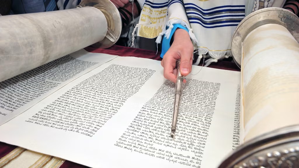 pointing at content in torah